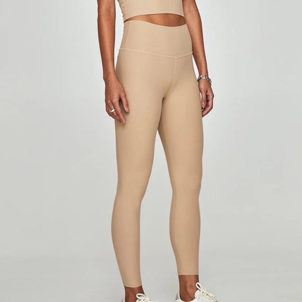 CARBON38 High Rise Legging in Melt sandy tan‎ size xs women’s 25”